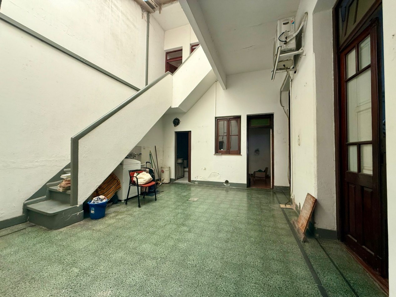Casa 4 ambientes en lote propio con garaje quincho y terraza