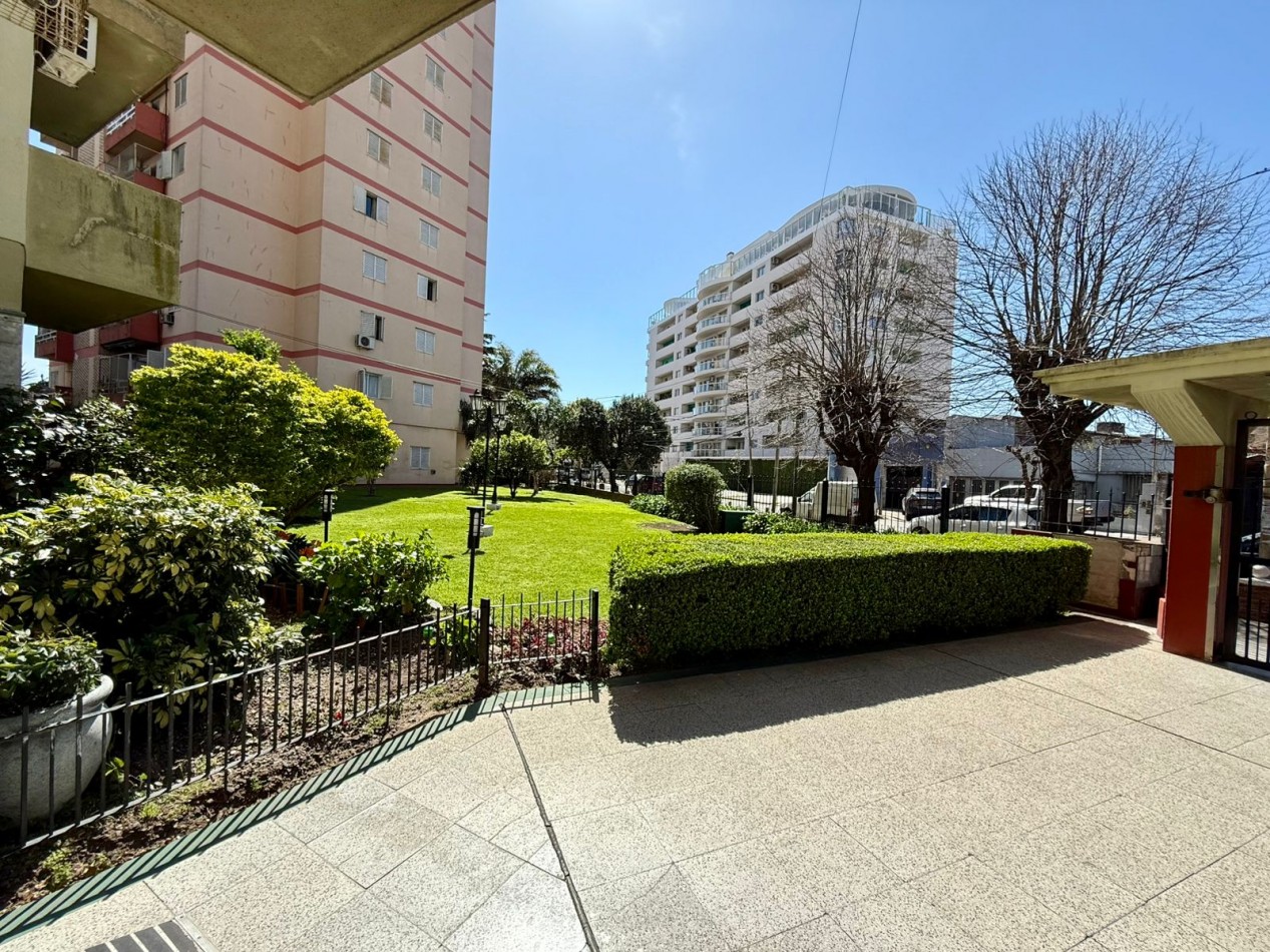 Amplio y luminoso departamento 5 ambientes con balcon