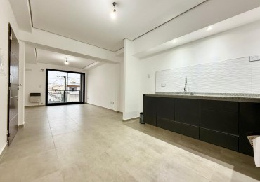 Dpto 2 amb a estrenar con cochera y balcon al frente